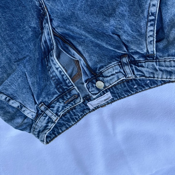 Straight jeans - Picture 2 of 3